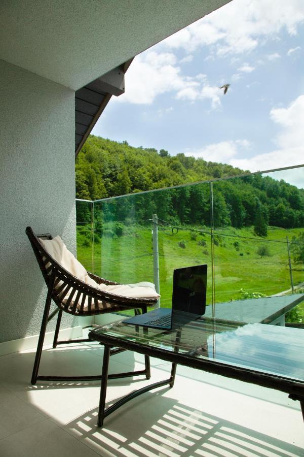 Mira By Atra Bed and Breakfast Teşila Buitenkant foto