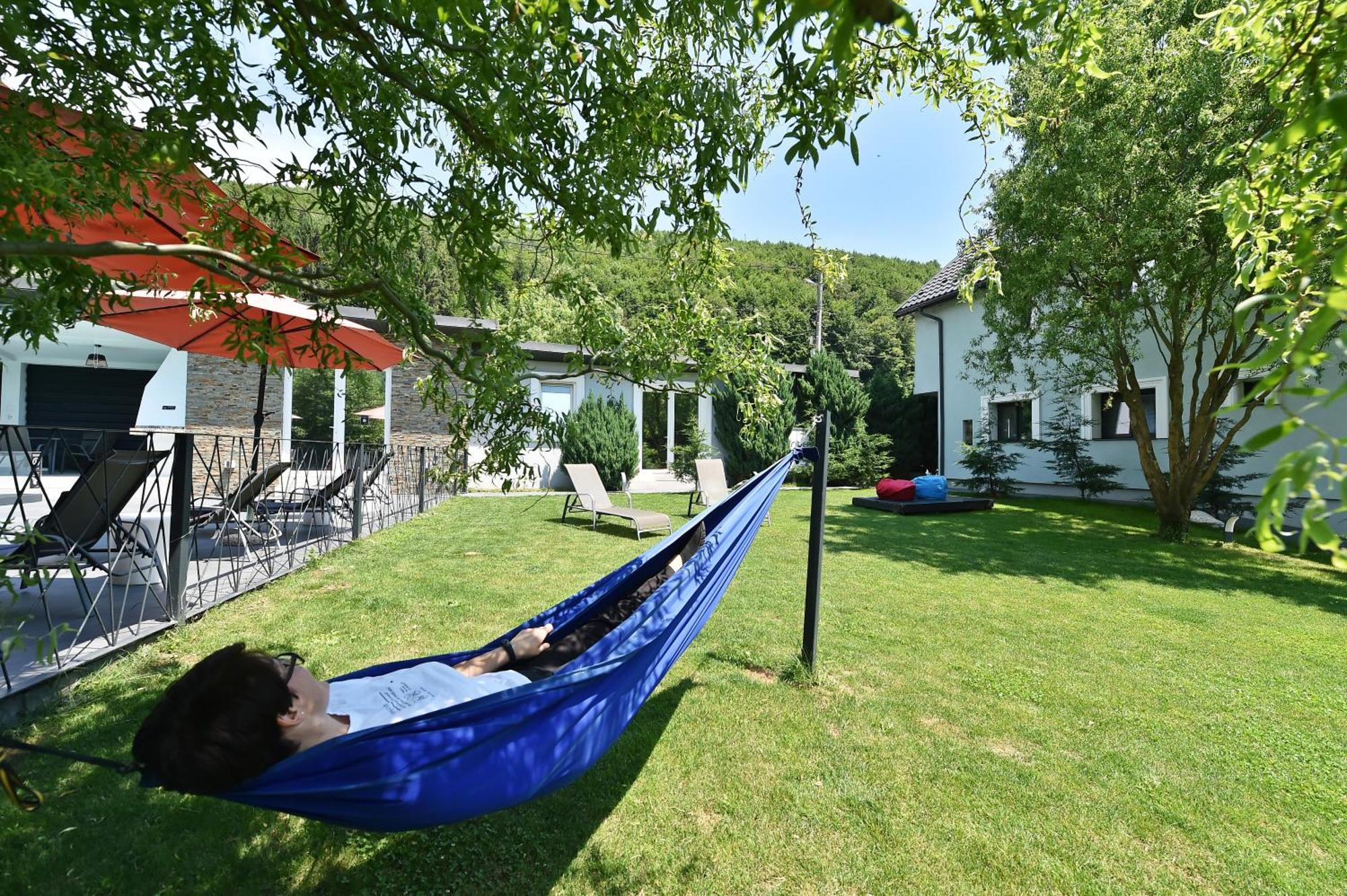 Mira By Atra Bed and Breakfast Teşila Buitenkant foto